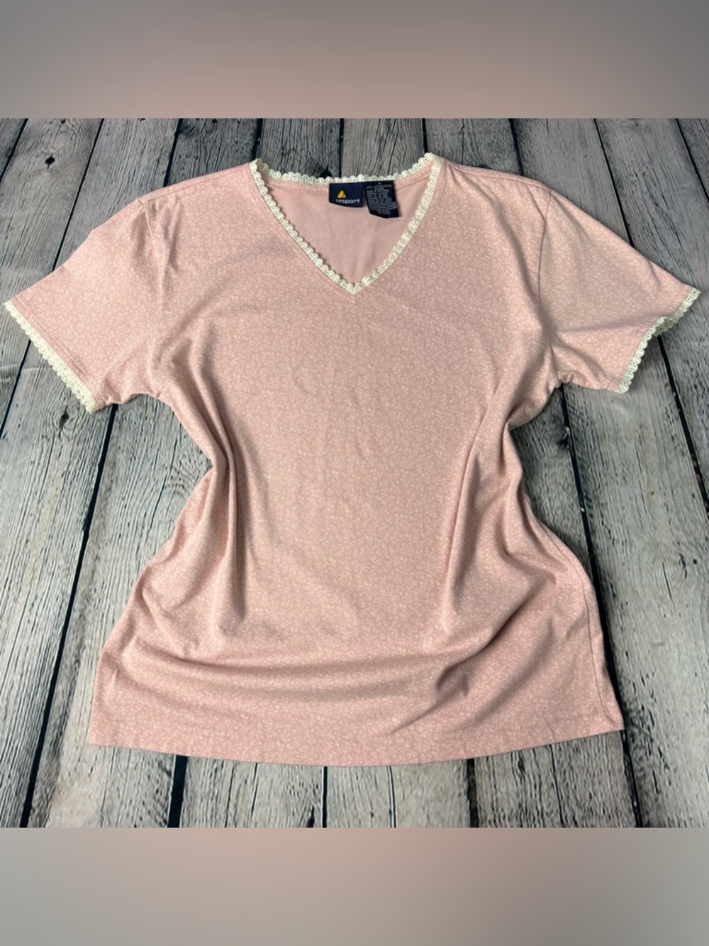 Vtg Liz CLaiborne Dainty Floral Print Pink V-Neck Lace Trim T-Shirt Size Medium